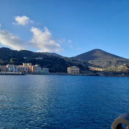 Casabella - Centralissimo Finemente Ristrutturato - Rio Elba